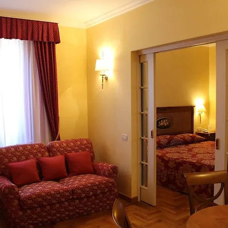 Ambassador Palace Hotel 4*