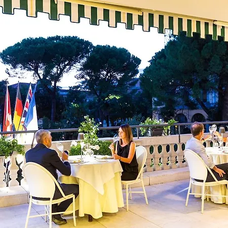 Hotel Ambassador Palace 4*