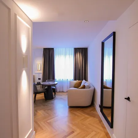 Szálloda Ambassador Palace 4*