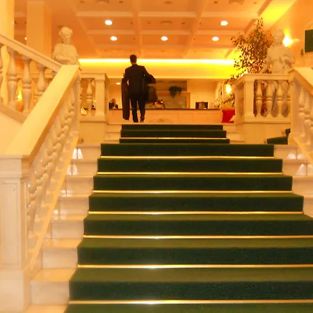 Ambassador Palace Hotel