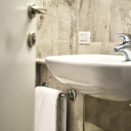 Ambassador Palace Hotel