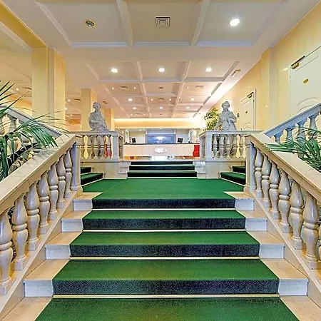 Ambassador Palace 4*