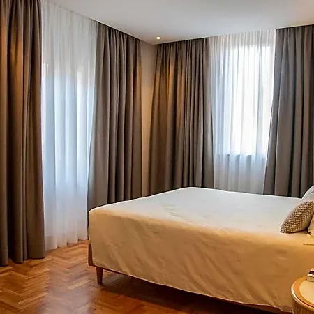 Hotel Ambassador Palace 4*