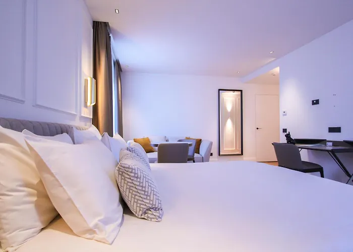 Ambassador Palace 4*