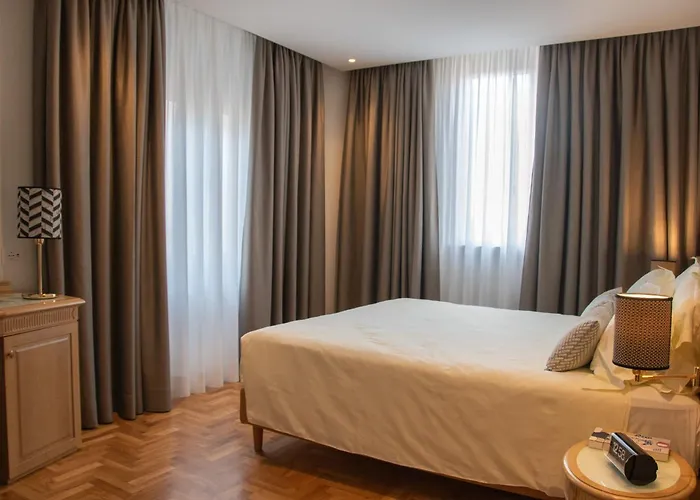 Hotel Ambassador Palace