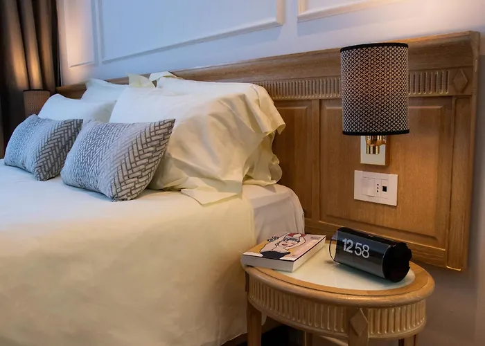 Ambassador Palace 4*