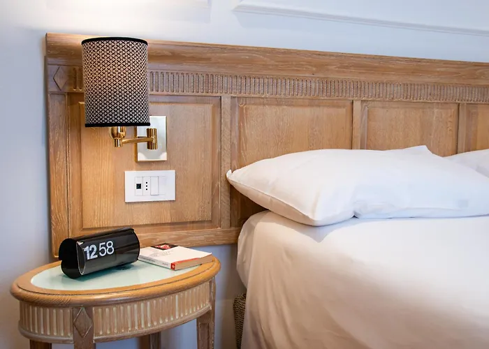 فندق Ambassador Palace 4*