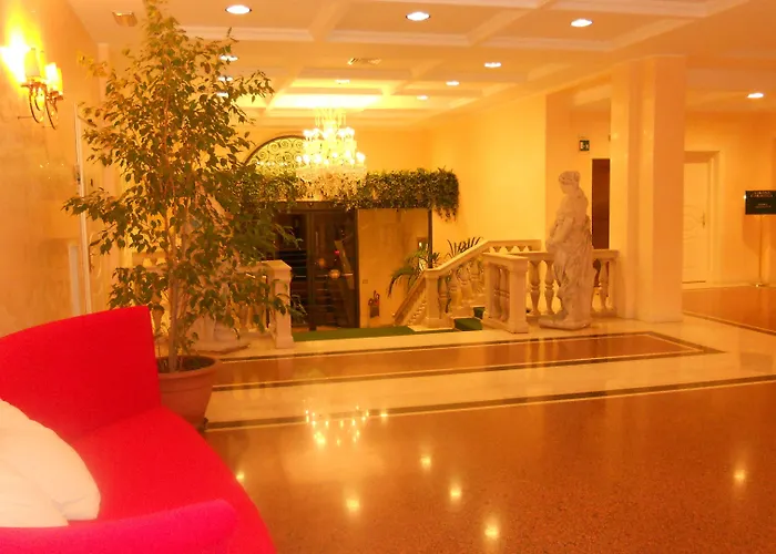 Ambassador Palace Hotel 4*