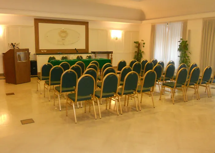 Hotel Ambassador Palace 4*