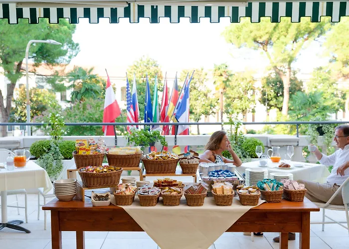 Hotel Ambassador Palace