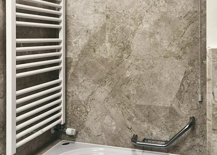 فندق Ambassador Palace